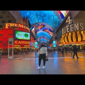 Meet your Posher, Laakea